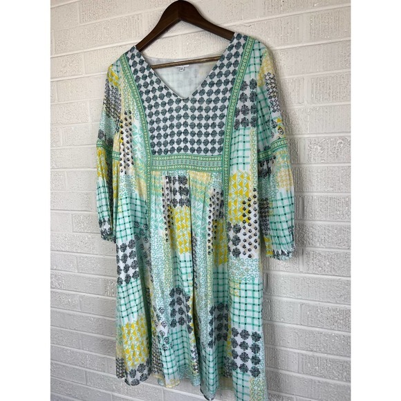 Crown & Ivy boho dress - Picture 2 of 4